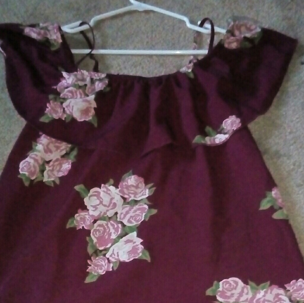 Floral strap off shoulder top